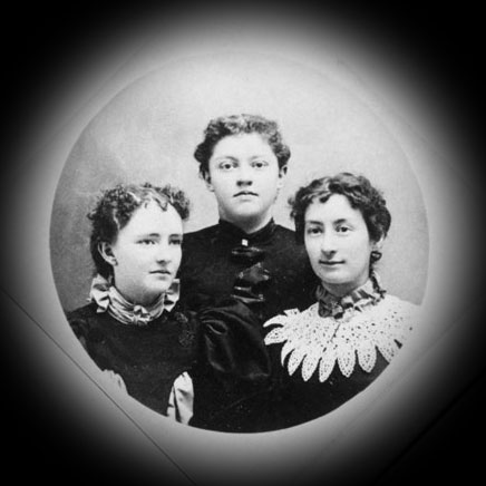 Portrait of 3 friends ca. 1894