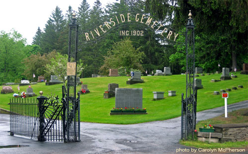 Riverside Cemetery Entrance