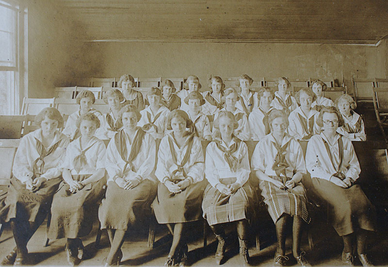 Delta Gamma Girls Club