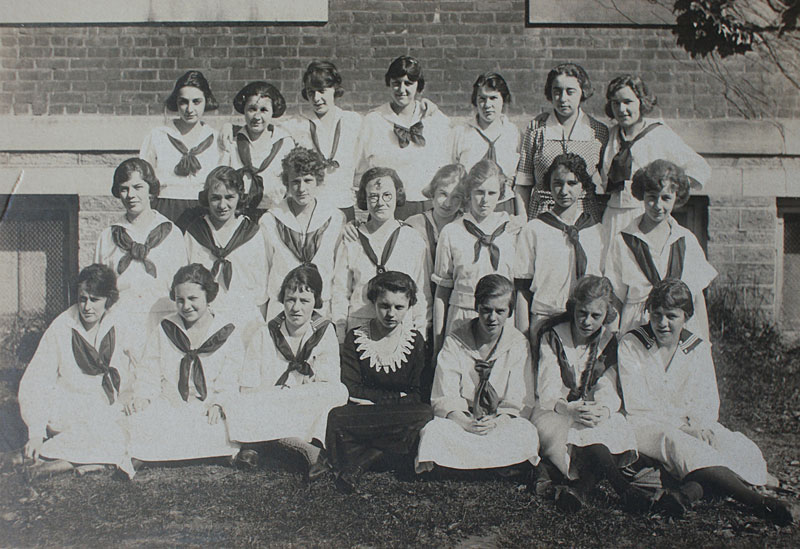 Delta Gamma Girls Club