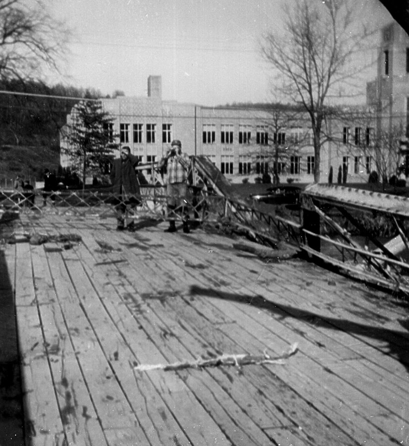 1950-51 Flood at Fair Grounds Bridge