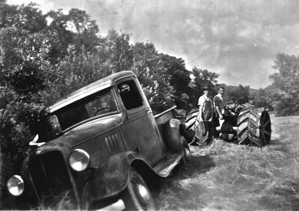 Pully Chevy truck out of the ditch